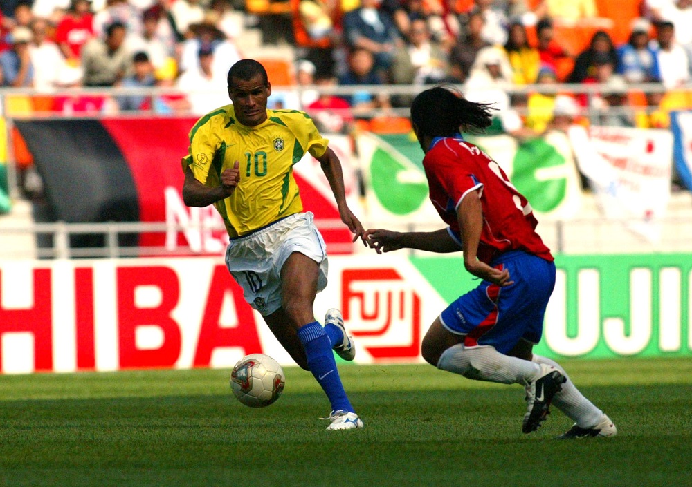 Sorteio dos grupos para Copa de 2002 desagradou à cartolagem brasileira