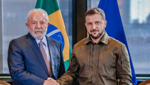 20.09.2023 - Encontro com o Presidente da Ucrânia, Volodymyr Zelensky 20.09.2023 - Presidente da República, Luiz Inácio Lula da Silva, durante encontro com o Presidente da Ucrânia, Volodymyr Zelensky, em Nova York. Nova York - EUA. Foto: Ricardo Stuckert / PR
