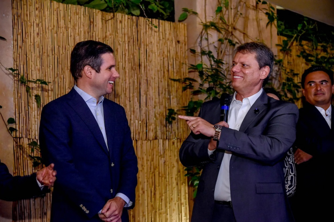 O governador de São Paulo, Tarcísio de Freitas, e o presidente da Câmara, Hugo Motta, colegas de partido no Republicanos
