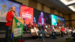 Ministra Gleisi Hoffmann, na posse de Edinho Silva, na presidência do Partido dos Trabalhadores