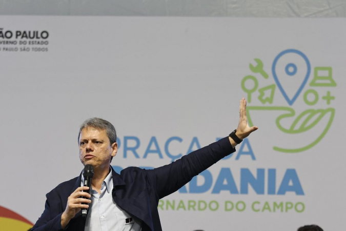 Tarcísio de Freitas na inauguração da Praça da Cidadania