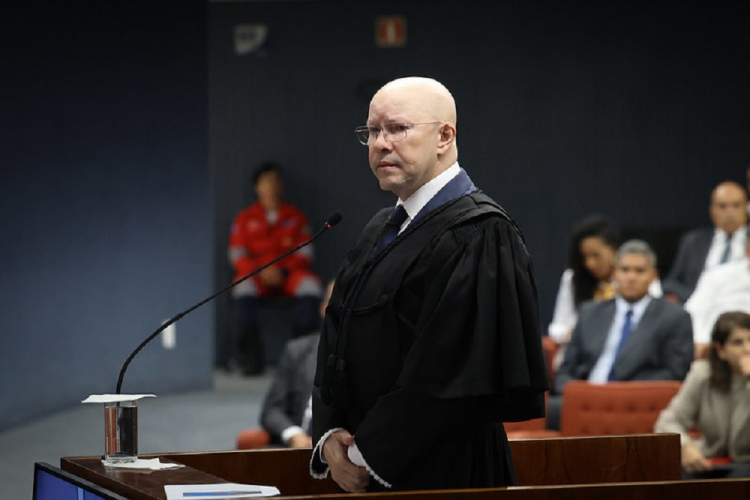Defesa de Garnier elogia Zanin pela soltura de Lula para argumentar que teses podem mudar desfecho