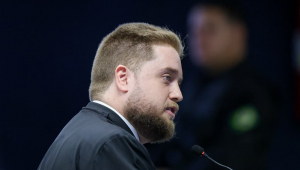 Advogado de Augusto Heleno, Matheus Milanez duranre defesa na Primeira Turma do STF do segundo dia de julgamento da trama golpista na Ação Penal 2668 - Núcleo 1