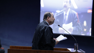 advogado Celso Vilardi, que representa Jair Bolsonaro. Nesta quarta (3) a Primeira Turma do STF inicia o segundo dia de julgamento da trama golpista na Ação Penal 2668 - Núcleo 1 composto por Mauro Cid, ex-presidente Jair Bolsonaro; o ex-diretor da ABIN, Alexandre Ramagem; o ex-comandante da Marinha, Almir Garnier; o ex-ministro da Justiça, Anderson Torres; o ex-ministro do Gabinete de Segurança Institucional, Augusto Heleno; o ex-ministro da Defesa, Paulo Sérgio Nogueira; e o ex-ministro e vice da chapa de Bolsonaro, Walter Braga Netto 03/09/2025