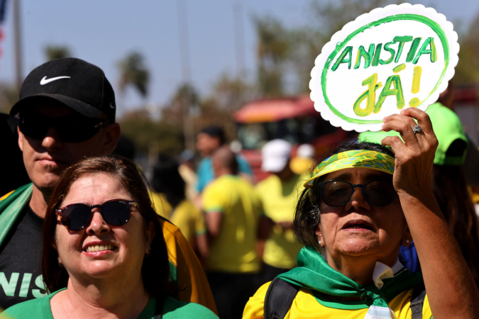 Apoiadores de Jair Bolsonaro pedem anisria durante manifestação de 7 de Setembro em Brasília