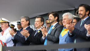 Autoridades e comandantes militares assistem ao desfile cívico-militar de 7 de Setemnbro no Anhembi