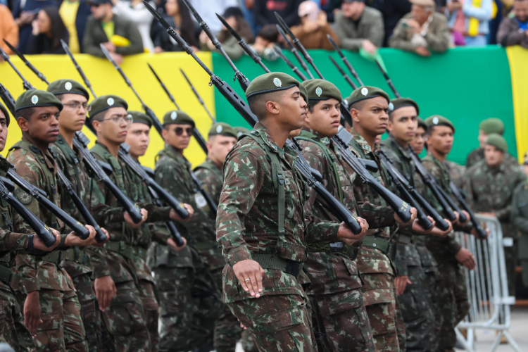 Desfile C&iacute;vico-Militar de Sete de Setembro