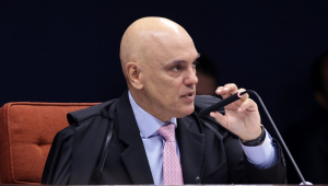 Alexandre de Moraes, relator na Ação Penal (AP) 2668 núcleo 1, profere seu voto.