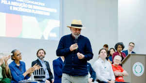 Lula Cerimônia de implementação do Programa União com Municípios pela Redução do Desmatamento e Incêndios Florestais Presidente da República