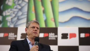 O governador Tarcísio de Freitas