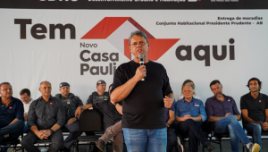 O governador Tarcísio de Freitas discursa durante agende em Presidente Prudente, interior de São Paulo