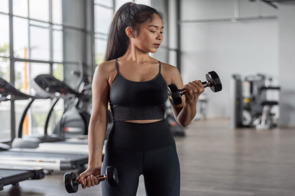 É possível melhorar o ganho de massa muscular após os 30 anos 