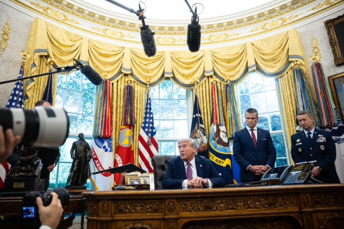 Donald Trump volta a criticar governo Lula