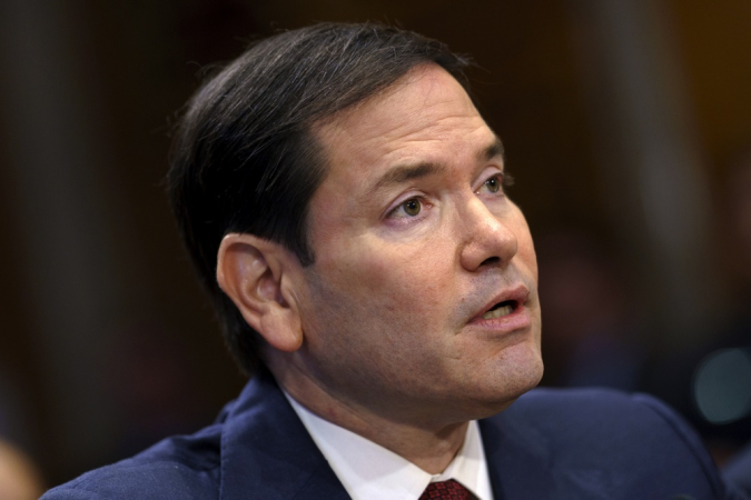 O secretário de Estado dos EUA, Marco Rubio, participa de uma audiência do Comitê de Relações Exteriores do Senado no Capitólio, em Washington