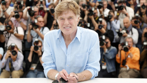 Ator americano Robert Redford posa durante a sessão de fotos de 'All Is Lost' no 66º Festival de Cinema de Cannes