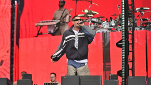 O rapper brasileiro Filipe Ret durante apresentação no palco Skyline na 2ª edição do festival de música The Town,