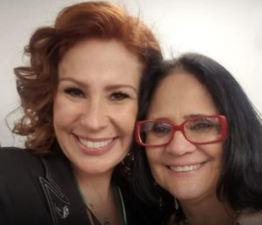 Damares Alves viaja para a Itália para visitar Carla Zambelli