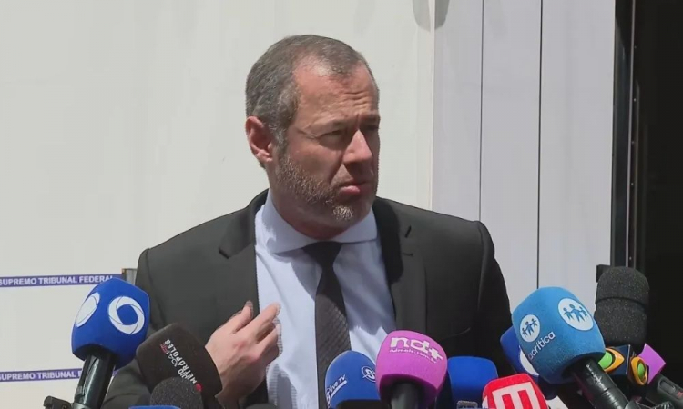 ‘Bolsonaro está com a saúde extremamente fragilizada’, diz defesa ao explicar ausência no julgamento