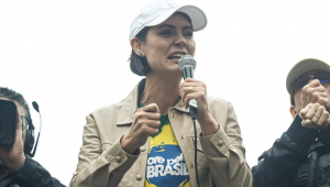 Michelle Bolsonaro durante discurso na Avenida Paulista