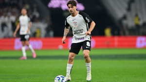 Rodrigo Garro teve uma lesão de grau 2 na panturrilha direita confirmada pelo Corinthians