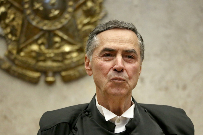 O ex-presidente do Supremo Tribunal Federal, Luís Roberto Barroso durante a posse do novo presidente da Corte, Edson Fachin