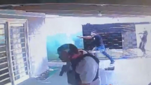 homem preso por estupro e cárcere