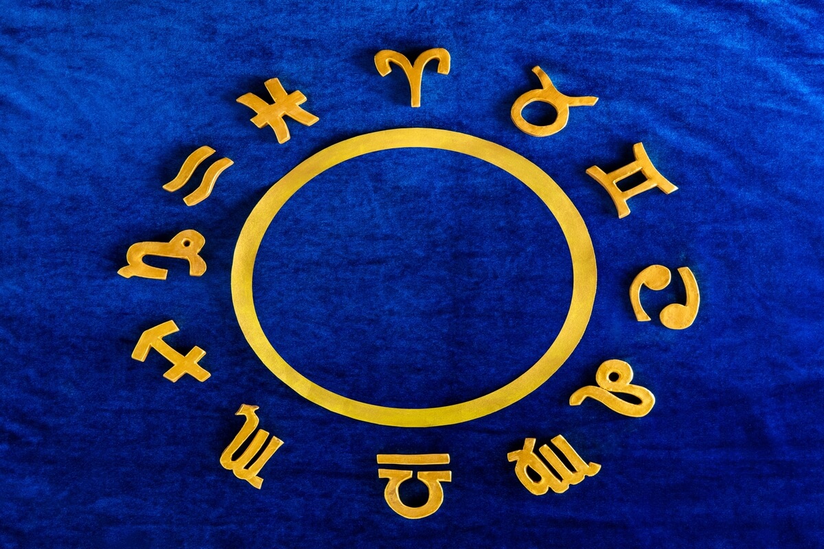 A comunicação, as decisões e as emoções estarão em destaque neste sábado 