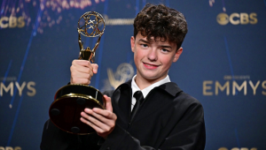 ‘Adolescência’ domina o Emmy 2025 com seis prêmios