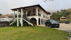 Mansão onde a Polícia Federal esteve nesta quarta-feira (17) durante operação contra corrupção na ANM - Divulgação Polícia Federal