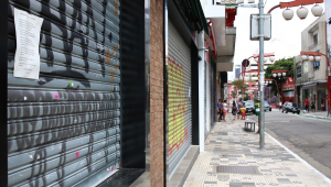 Movimento no bairro da Liberdade durante a quarentena