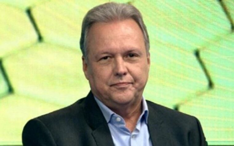 Renato Maurício Prado critica jogador e postura do Flamengo contra o Grêmio: ‘Sem motivo’