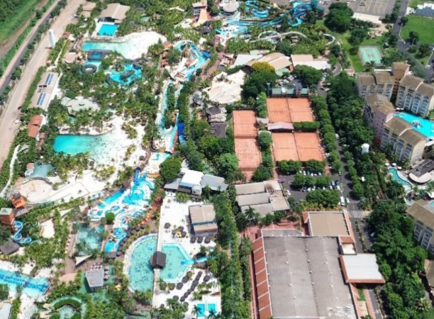 O parque Aquático Thermas dos Laranjais, na cidade de Olímpia