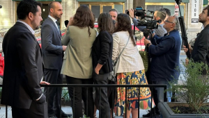 Eduardo Bolsonaro dá entrevista a jornalistas americanos em Washington