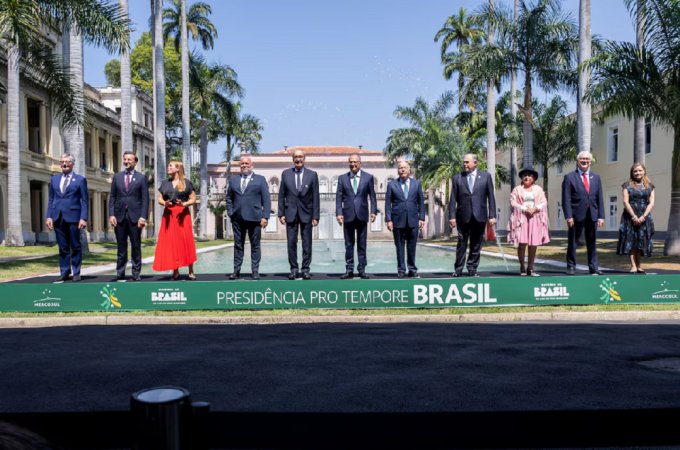 Cerimônia de assinatura do acordo de livre comércio Mercosul-Efta teve a presença do vice-presidente Geraldo Alckmin