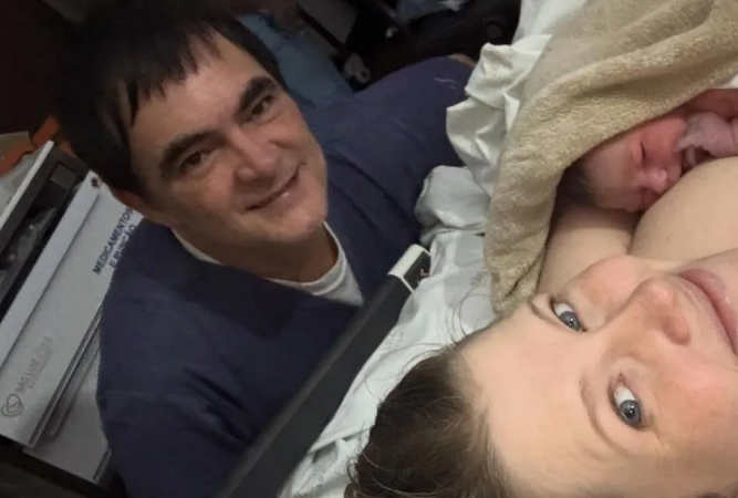 Samuel Rosa divulga fotos da filha