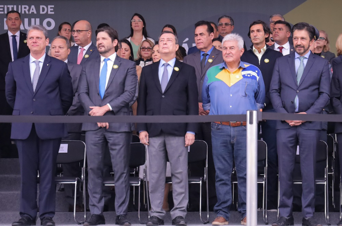 O tradicional desfile cívico-militar de 7 de Setembro em São Paulo contou com a presença do governador de São Paulo, Tarcísio de Freitas