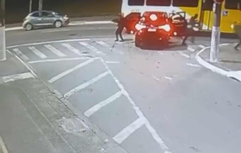 Vídeo mostra ação de criminosos em assassinato de delegado em Praia Grande