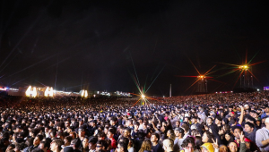 Público durante show do cantor brasileiro Matuê no palco The One durante o primeiro dia do festival de música The Town