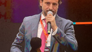 Emilio Izquierdo, CEO do projeto MARAEY, durante painel sobre sustentabilidade e inovação no CIMI360, em São Paulo