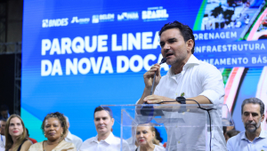 O ministro Celso Sabino participa da inauguração do Parque Linear da nova Doca