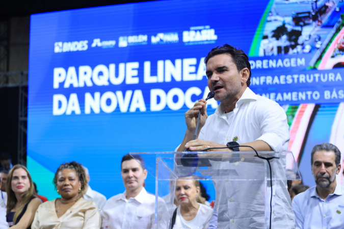 O ministro Celso Sabino participa da inauguração do Parque Linear da nova Doca