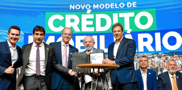 Cerimônia de lançamento de novo modelo de crédito imobiliário Presidente da República, Luiz Inácio Lula da Silva, durante cerimônia de lançamento de novo modelo de crédito imobiliário. Centro de Convenções Rebouças, São Paulo - SP. Foto: Ricardo Stuckert / PR