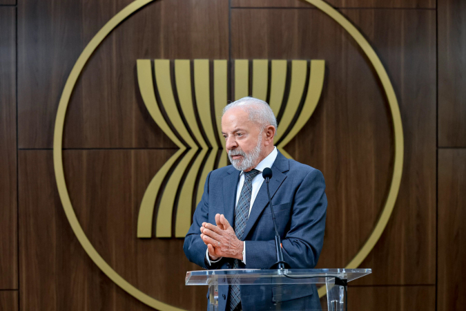 24.10.2025 – Presidente Lula conversa com a imprensa na Indonésia Presidente da República, Luiz Inácio Lula da Silva, durante conversa com a imprensa, na Secretaria-Geral da Associação das Nações do Sudeste Asiático (ASEAN). Jacarta – Indonésia Foto: Ricardo Stuckert / PR