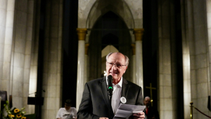 Geraldo Alckmin durante Ato Político, Cultural e Inter-religioso em memória dos 50 anos do assassinato de Vladimir Herzog na Catedral da Sé