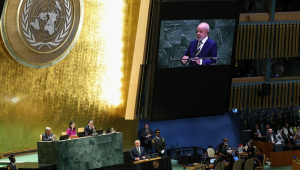 O presidente do Brasil, Luiz Inácio Lula da Silva, discursa durante o Debate Geral da Assembleia Geral das Nações Unidas, na sede da ONU, em Nova York