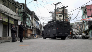 Rio de Janeiro entra em estágio 2 de atenção, o que significa risco de ocorrência de alto impacto, por conta da operação das polícias Militar e Civil deflagrada nesta terça-feira (28), na região dos complexos da Penha e do Alemão