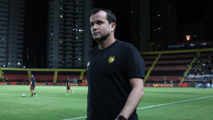 Sport demite o técnico Gabriel Paulista