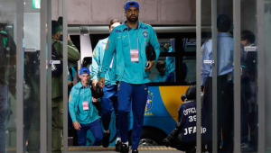 Fabrício Bruno, durante chegada da seleção para o amistoso contra o Japão