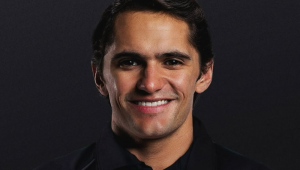 Pietro Fittipaldi anuncia acerto com a Cadillac, equipe na qual vai trabalhar na evolução dos carros para a temporada 2026