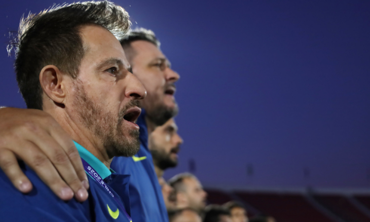 Treinador do Brasil sub-20, Ramon Menezes, durante partida do Mundial Sub-20 entre Brasil e Marrocos, no Estádio Nacional Julio Martínez Prádanos, em Santiago, no Chile